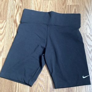 Brand new with tags Black Nike Biker shorts sz L